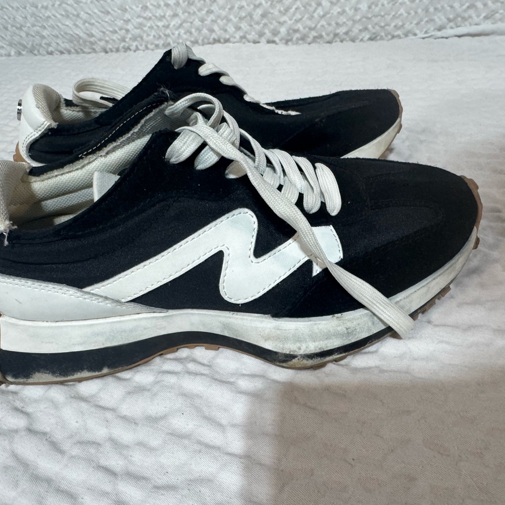 Steve Madden Black and White Women's Sneakers